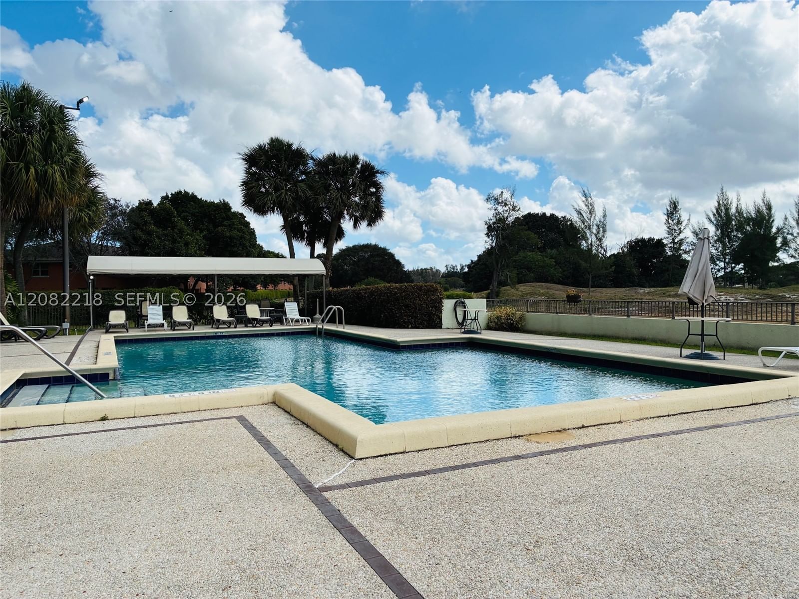Real estate property located at 7050 44th St #708, Broward, Horizons Of Inverrary Con, Lauderhill, FL