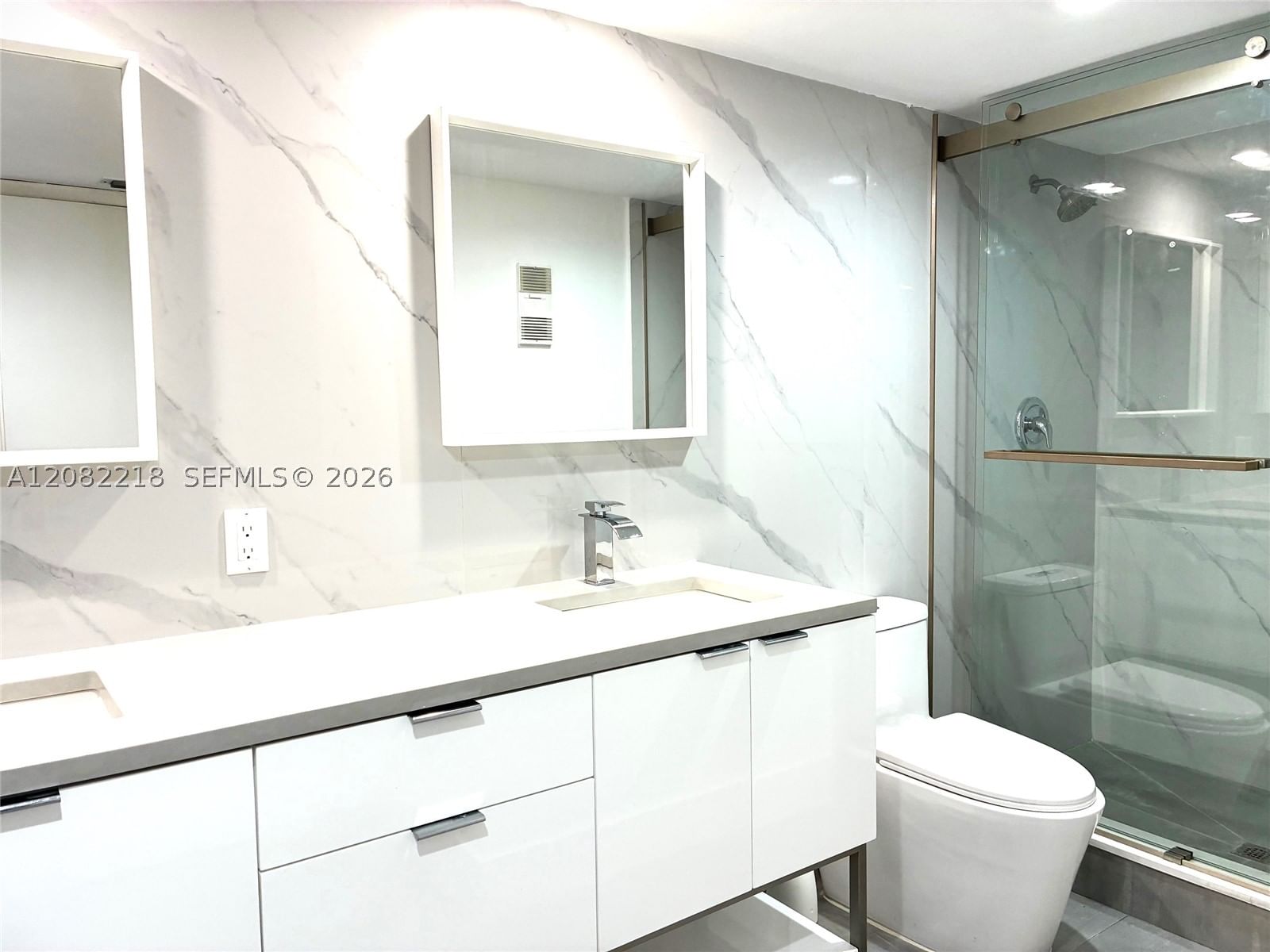 Real estate property located at 7050 44th St #708, Broward, Horizons Of Inverrary Con, Lauderhill, FL