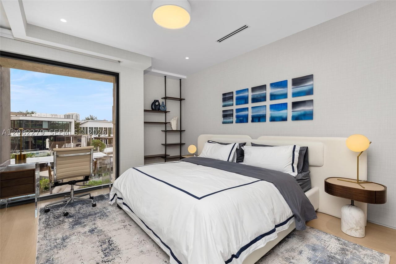 Real estate property located at 16495 32nd Ave, Miami-dade, Eastern Shores, North Miami Beach, FL