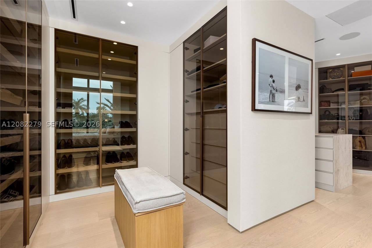 Real estate property located at 16495 32nd Ave, Miami-dade, Eastern Shores, North Miami Beach, FL