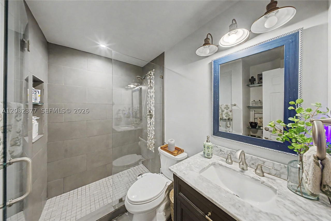 Real estate property located at 14220 92nd St, Miami-dade, Shoma Homes At Kendall, Miami, FL