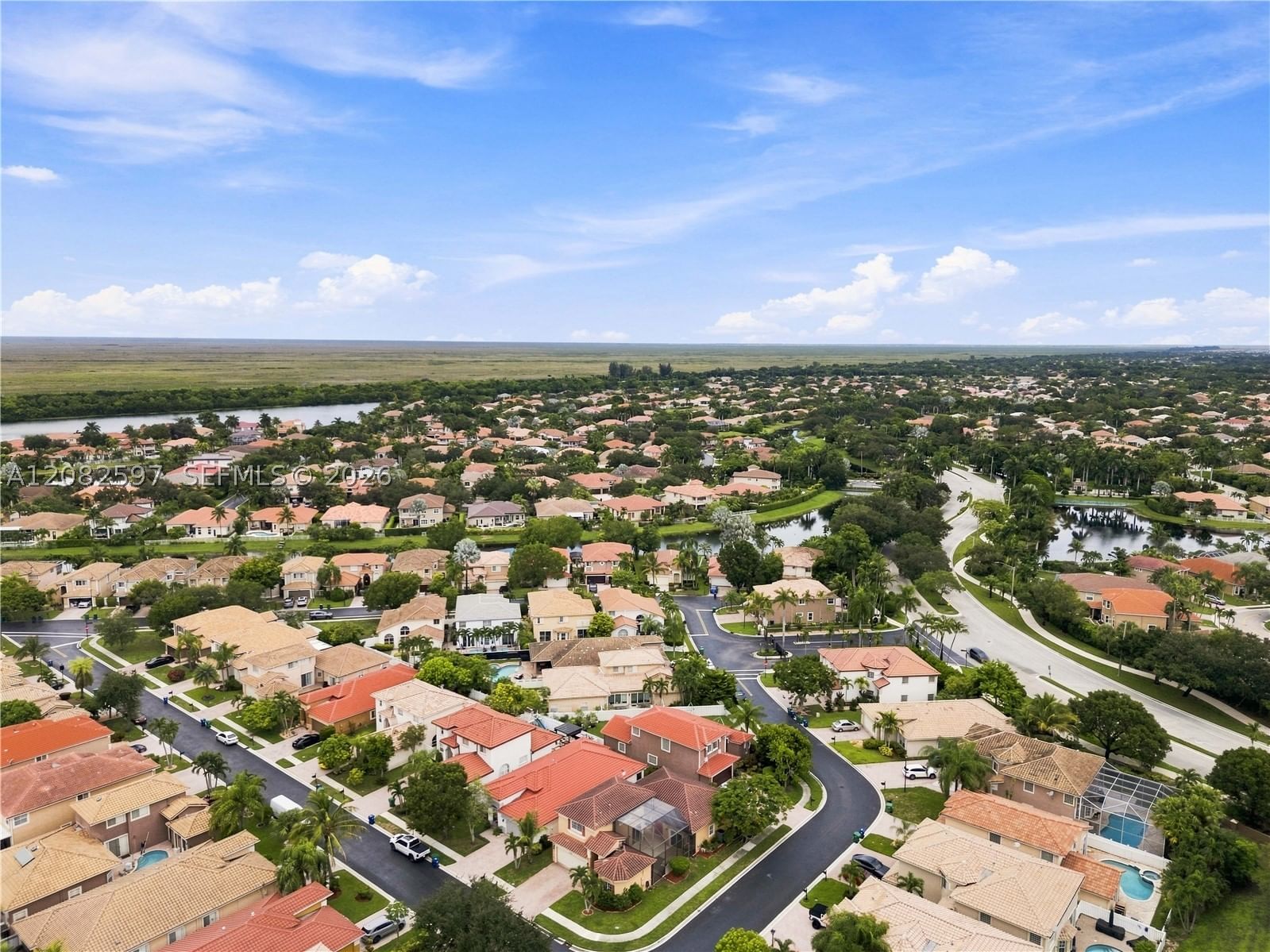 Real estate property located at 12103 47th Mnr, Broward, Wyndham Lakes South, Coral Springs, FL