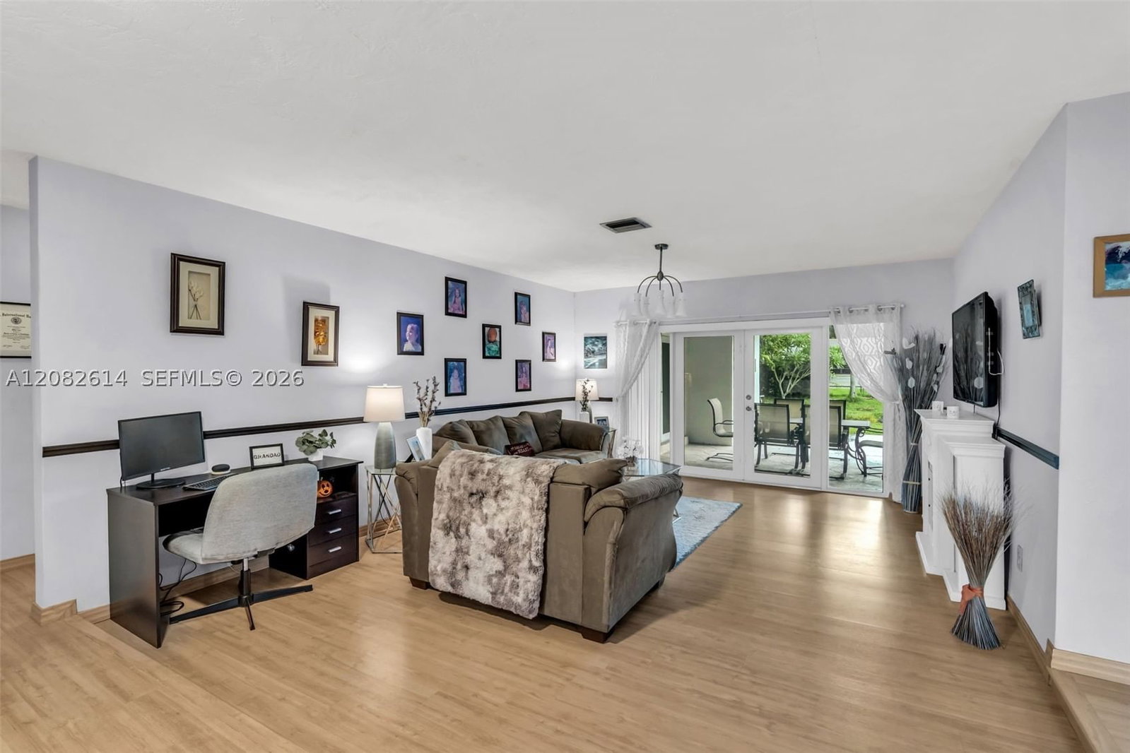 Real estate property located at 11804 54th St, Broward, Flamingo Gardens-tamarind, Cooper City, FL