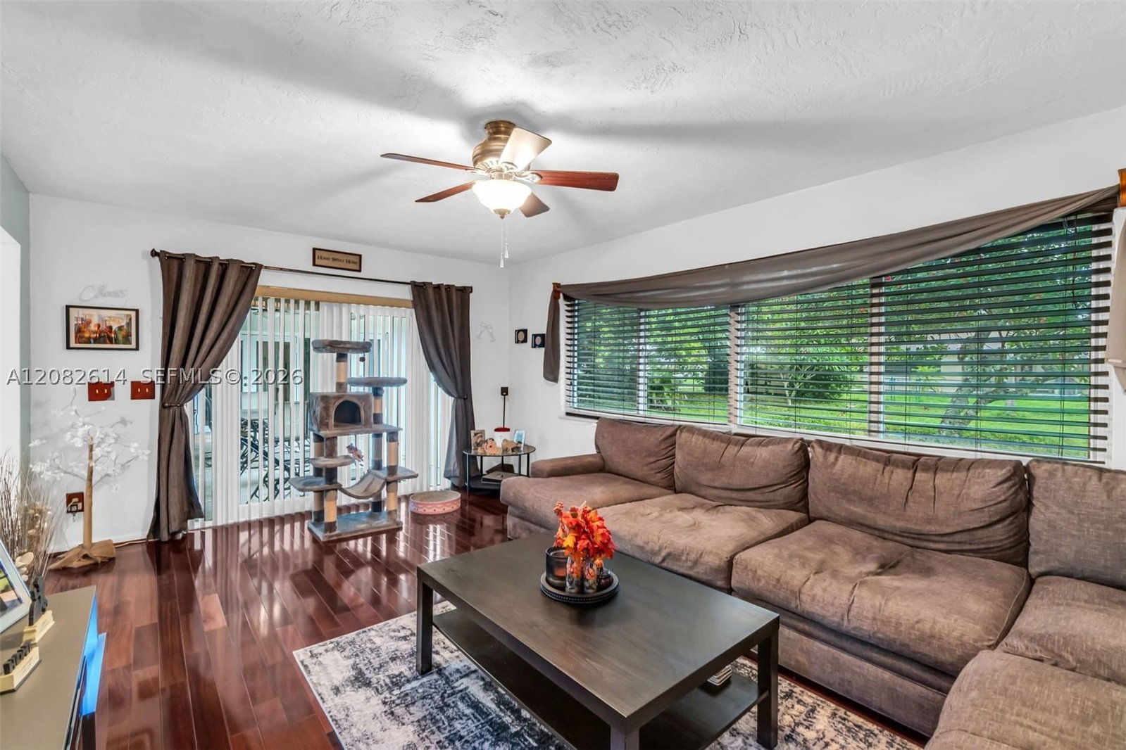 Real estate property located at 11804 54th St, Broward, Flamingo Gardens-tamarind, Cooper City, FL