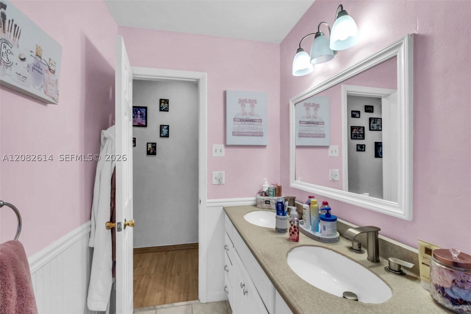 Real estate property located at 11804 54th St, Broward, Flamingo Gardens-tamarind, Cooper City, FL