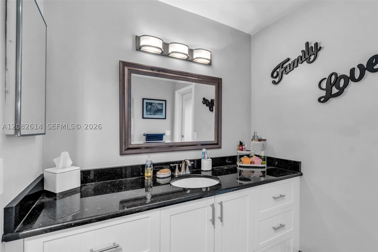 Real estate property located at 11804 54th St, Broward, Flamingo Gardens-tamarind, Cooper City, FL