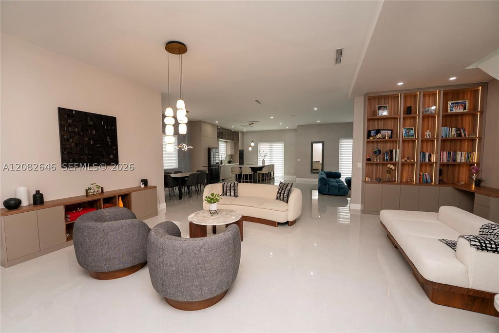 Real estate property located at 8340 33 Terrace, Miami-dade, Oasis Park Square At Doral, Doral, FL