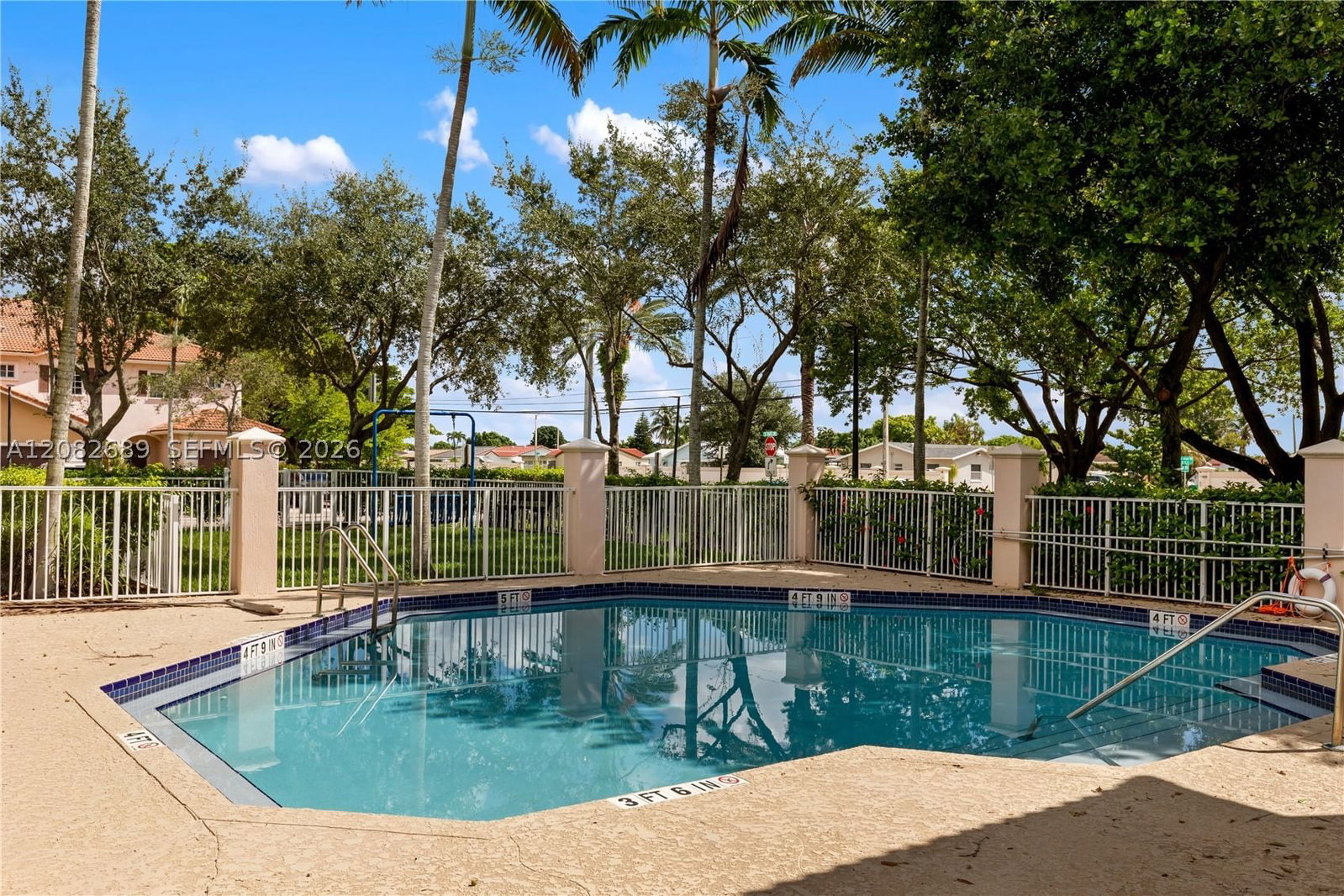 Real estate property located at 5741 Isles Cir, Broward, Woodland Villas 1st Add, Tamarac, FL