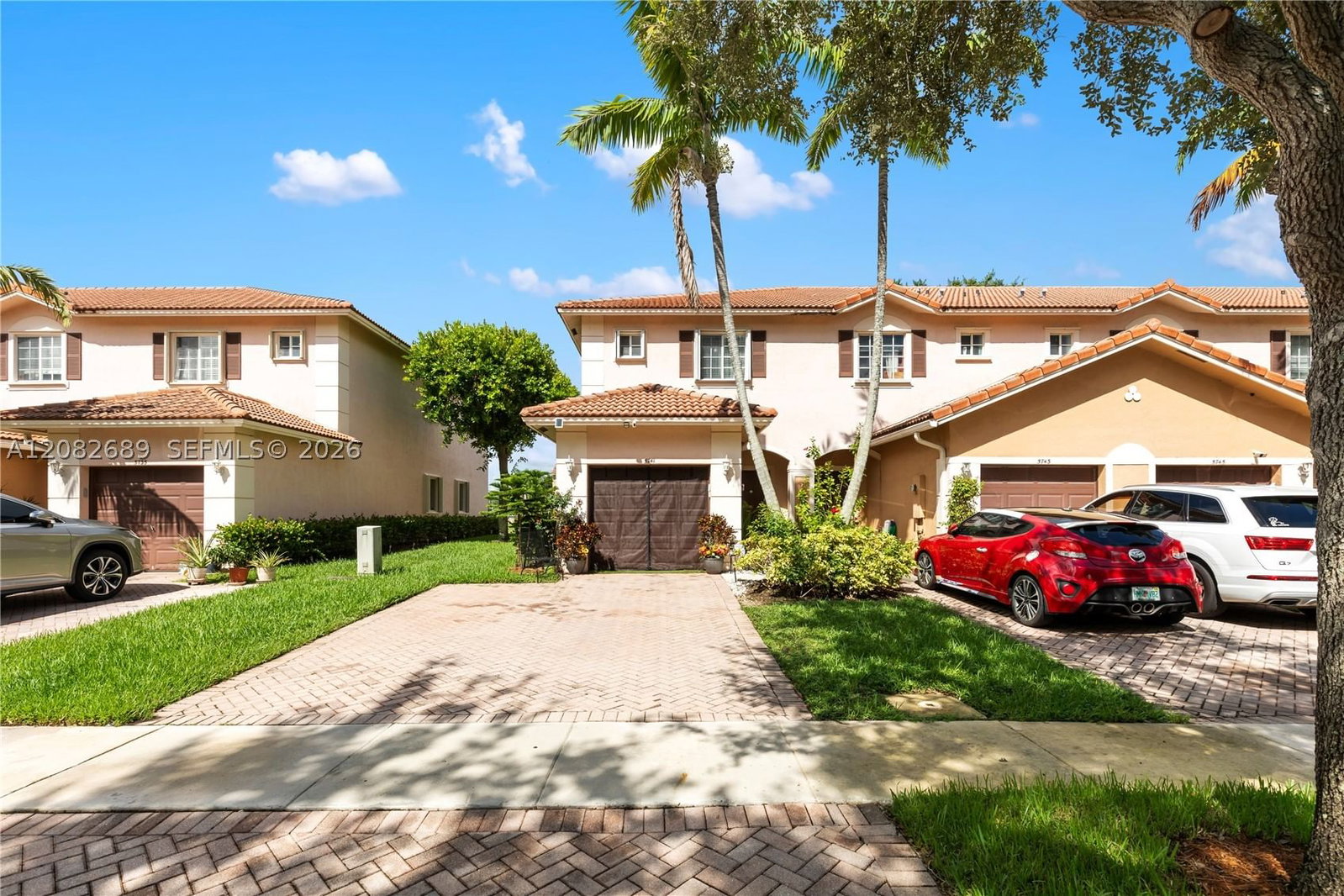 Real estate property located at 5741 Isles Cir, Broward, Woodland Villas 1st Add, Tamarac, FL