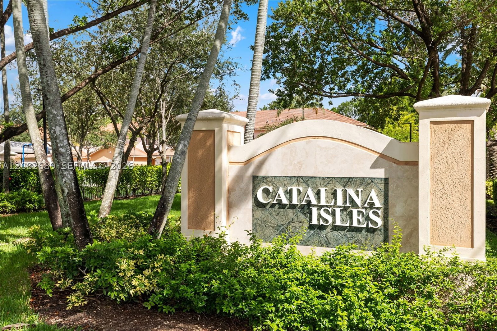 Real estate property located at 5741 Isles Cir, Broward, Woodland Villas 1st Add, Tamarac, FL