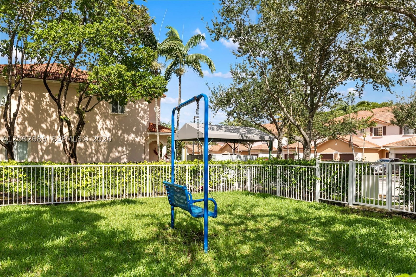 Real estate property located at 5741 Isles Cir, Broward, Woodland Villas 1st Add, Tamarac, FL