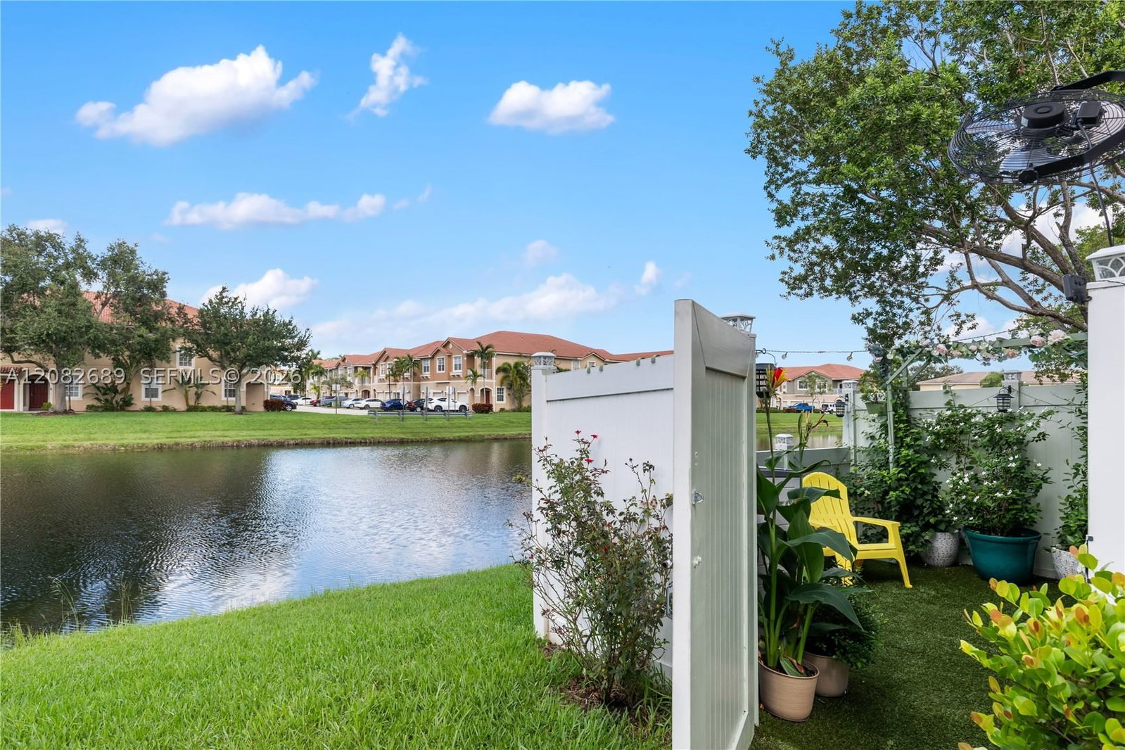 Real estate property located at 5741 Isles Cir, Broward, Woodland Villas 1st Add, Tamarac, FL