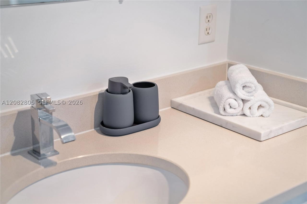 Real estate property located at 3250 1st Ave #616, Miami-dade, Midblock Miami Condo, Miami, FL