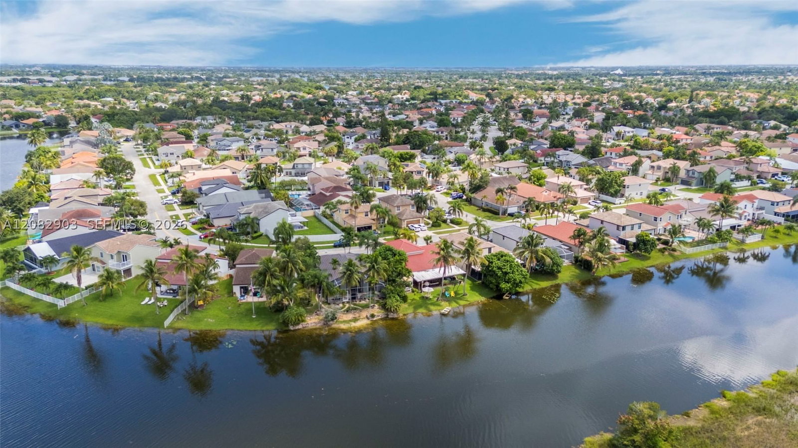 Real estate property located at 354 183rd Way, Broward, Silver Lakes At Pembroke, Pembroke Pines, FL