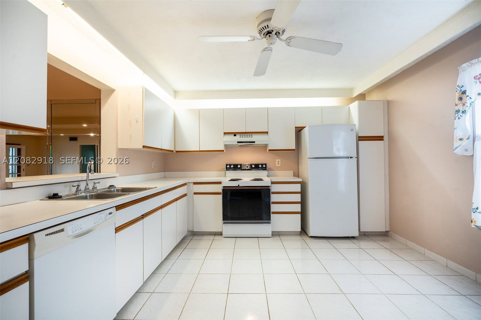 Real estate property located at 150 Hollybrook Ter #208, Broward, Hollybrook Golf And Tennis, Pembroke Pines, FL