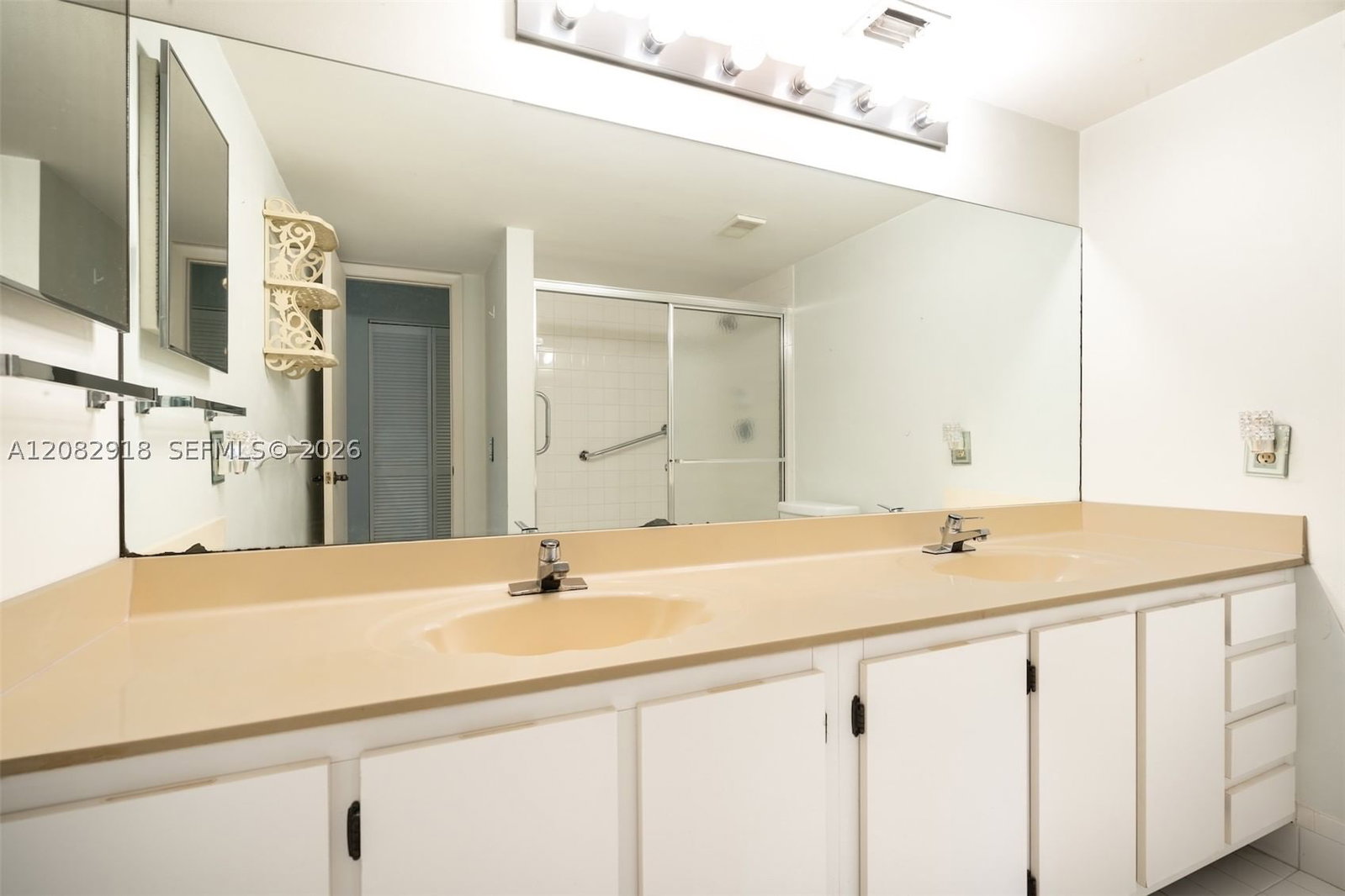 Real estate property located at 150 Hollybrook Ter #208, Broward, Hollybrook Golf And Tennis, Pembroke Pines, FL