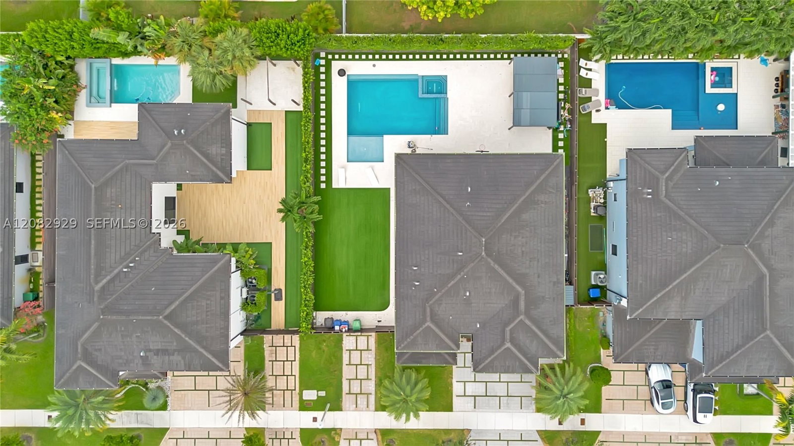 Real estate property located at 8981 161st Ter, Miami-dade, Dunnwoody Lake, Miami Lakes, FL