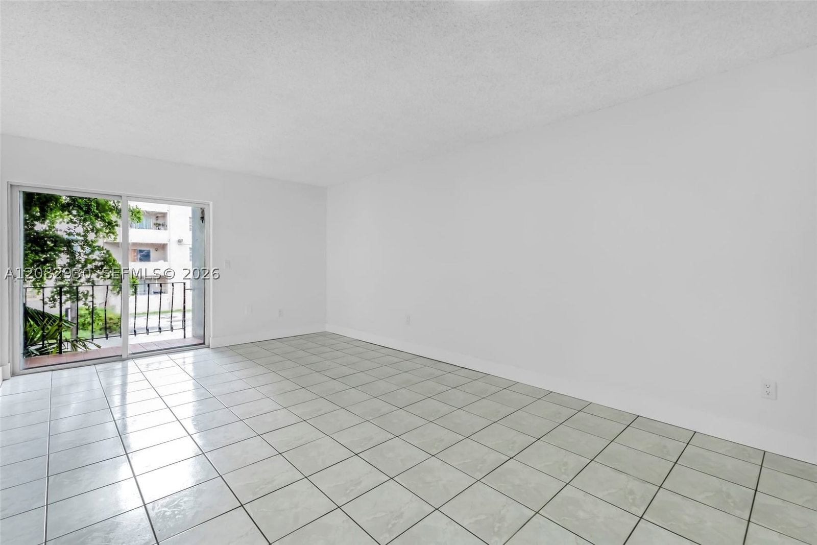 Real estate property located at 6825 Flagler St #202, Miami-dade, Valencia Terrace Condo, Miami, FL
