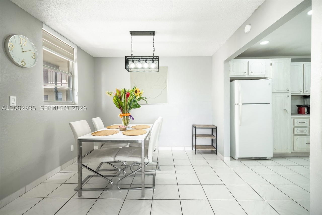 Real estate property located at 1811 Jefferson St #601, Broward, Telstar Condominium Inc, Hollywood, FL