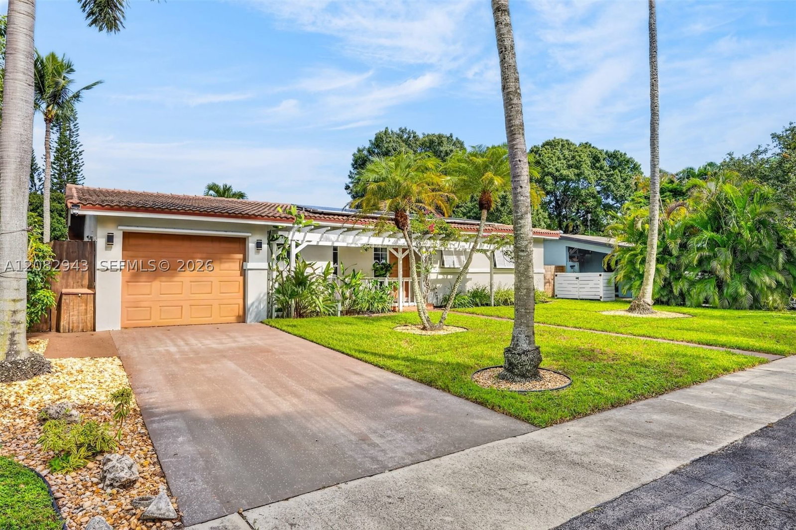 Real estate property located at 2100 23rd Ter, Broward, Flamingo Park Sec, Fort Lauderdale, FL