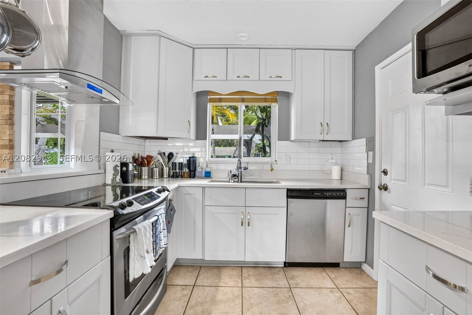 Real estate property located at 2100 23rd Ter, Broward, Flamingo Park Sec, Fort Lauderdale, FL