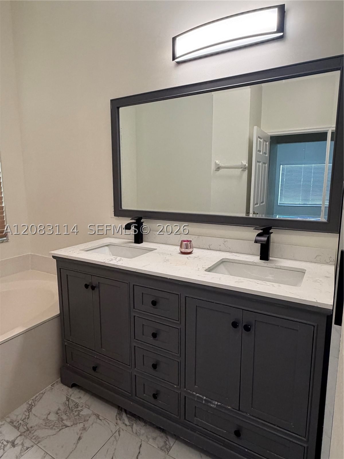 Real estate property located at 4305 153rd Ave, Broward, Replat Of Country Lakes, Miramar, FL