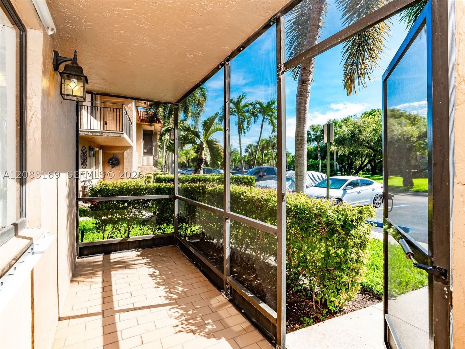 Real estate property located at 435 Lakeview Dr #106, Broward, Racquet Club Apartments A, Weston, FL