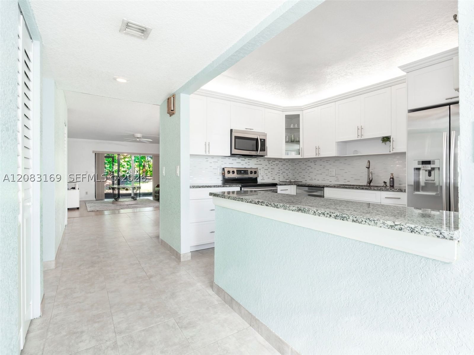 Real estate property located at 435 Lakeview Dr #106, Broward, Racquet Club Apartments A, Weston, FL
