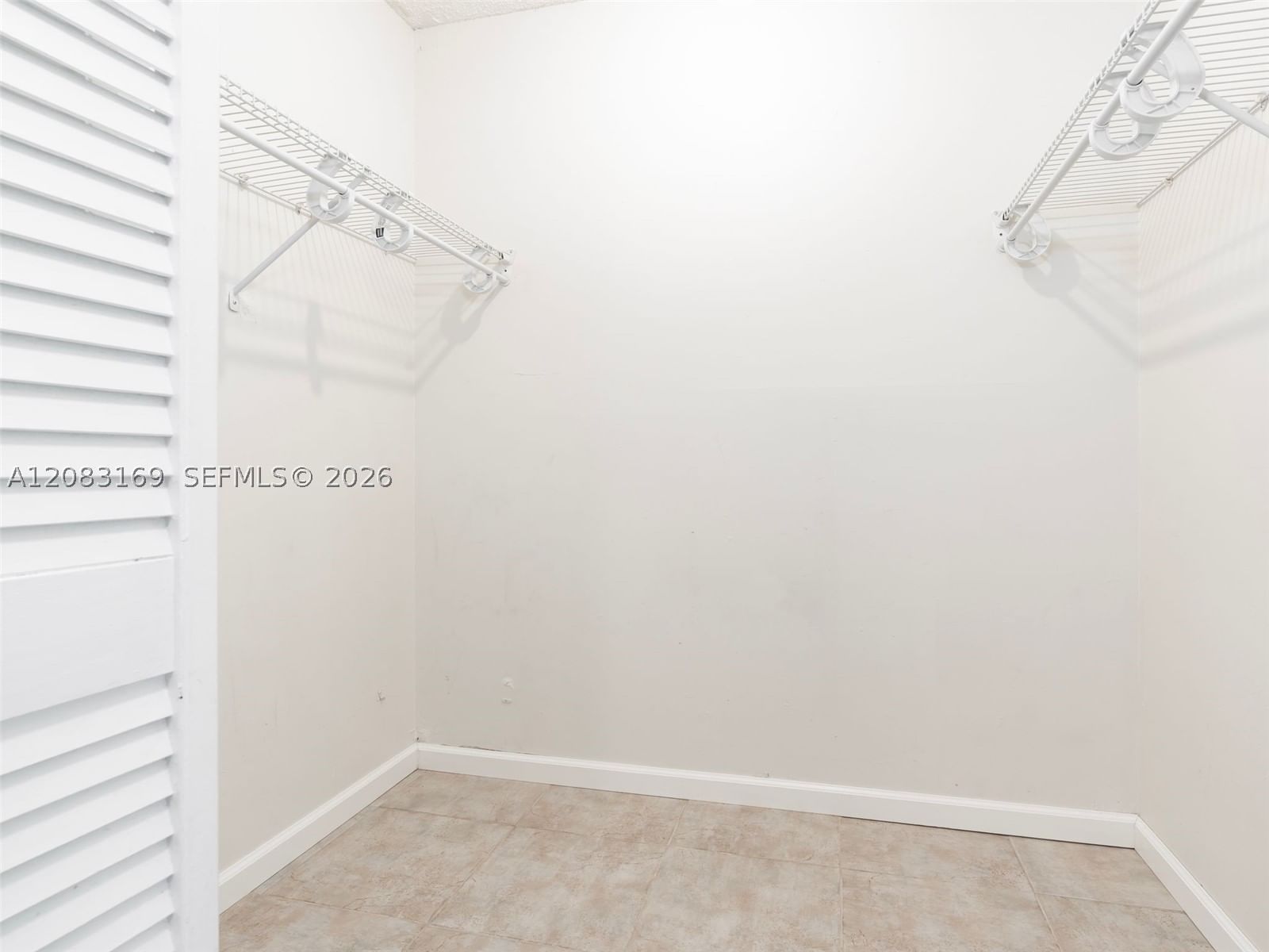 Real estate property located at 435 Lakeview Dr #106, Broward, Racquet Club Apartments A, Weston, FL