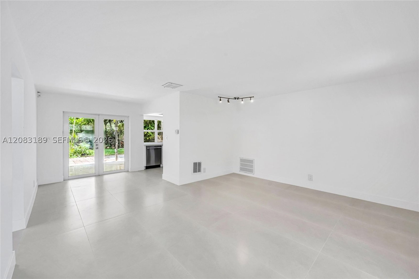 Real estate property located at 7408 58th St, Broward, Mainlands Of Tamarac Lake, Tamarac, FL