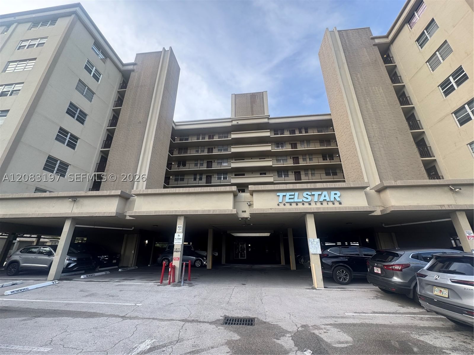 Real estate property located at 1811 Jefferson #705, Broward, Telstar Condominium Inc, Hollywood, FL