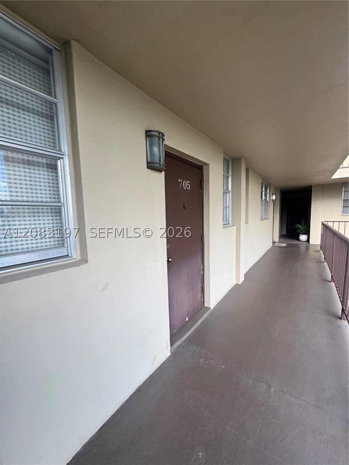 Real estate property located at 1811 Jefferson #705, Broward, Telstar Condominium Inc, Hollywood, FL