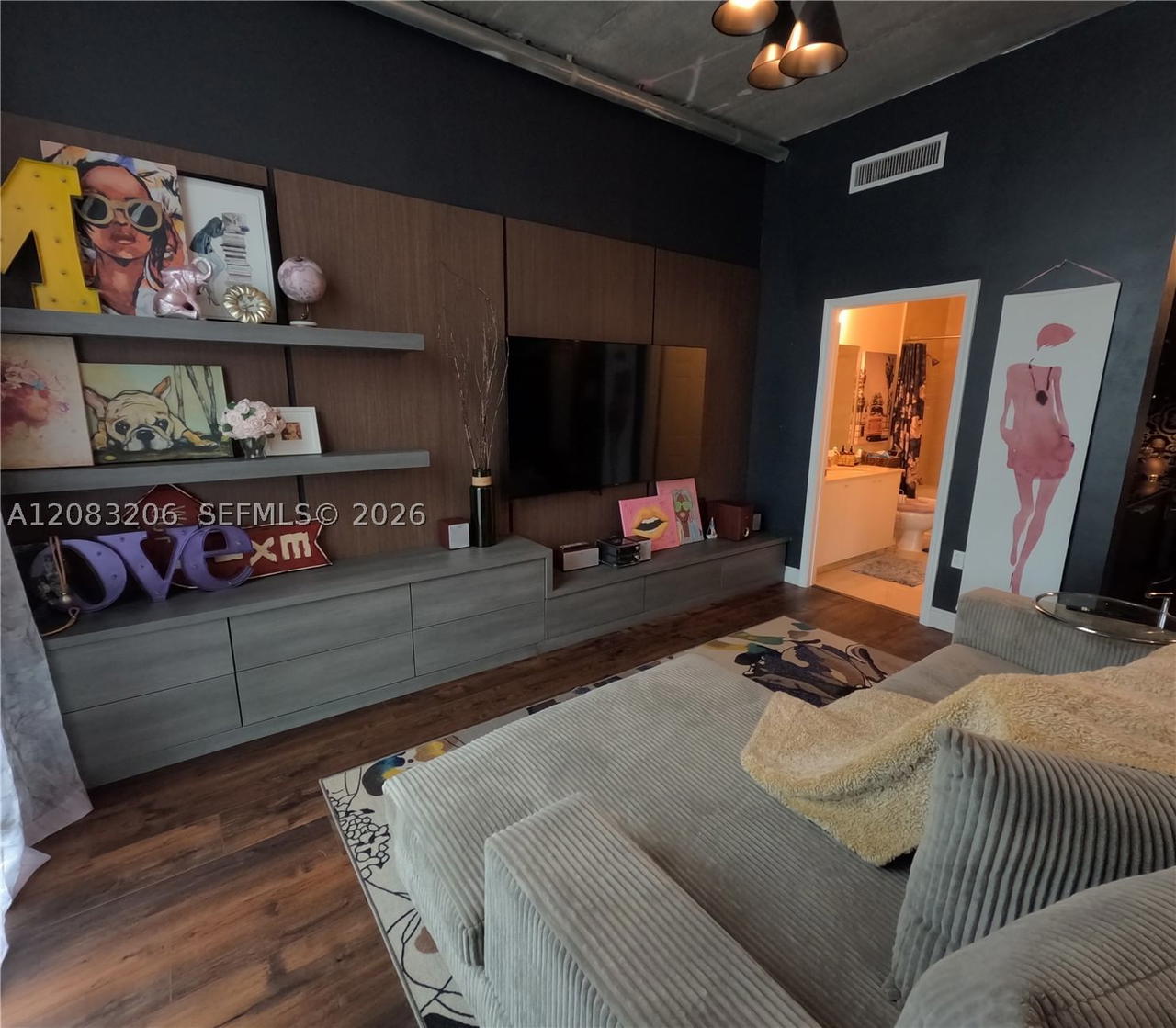 Real estate property located at 2100 Van Buren St #222, Broward, Lofts At Hollywood Statio, Hollywood, FL