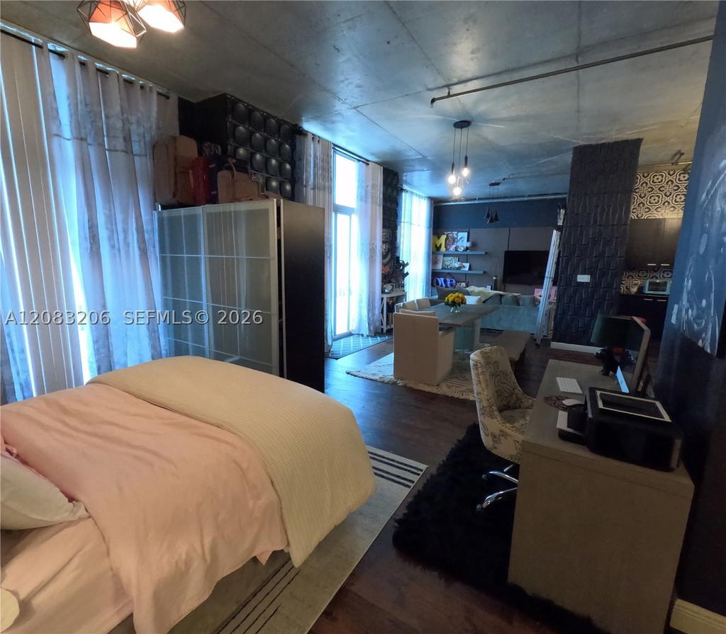 Real estate property located at 2100 Van Buren St #222, Broward, Lofts At Hollywood Statio, Hollywood, FL