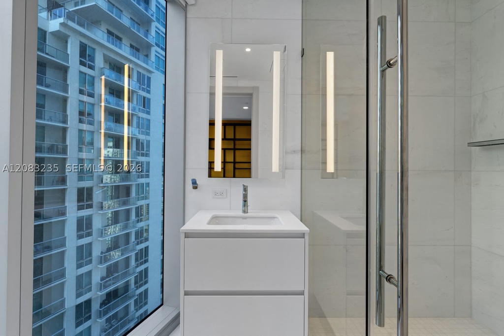 Real estate property located at 300 BISCAYNE BOULEVARD WAY #3302E, Miami-dade, Aston Martin Condo, Miami, FL