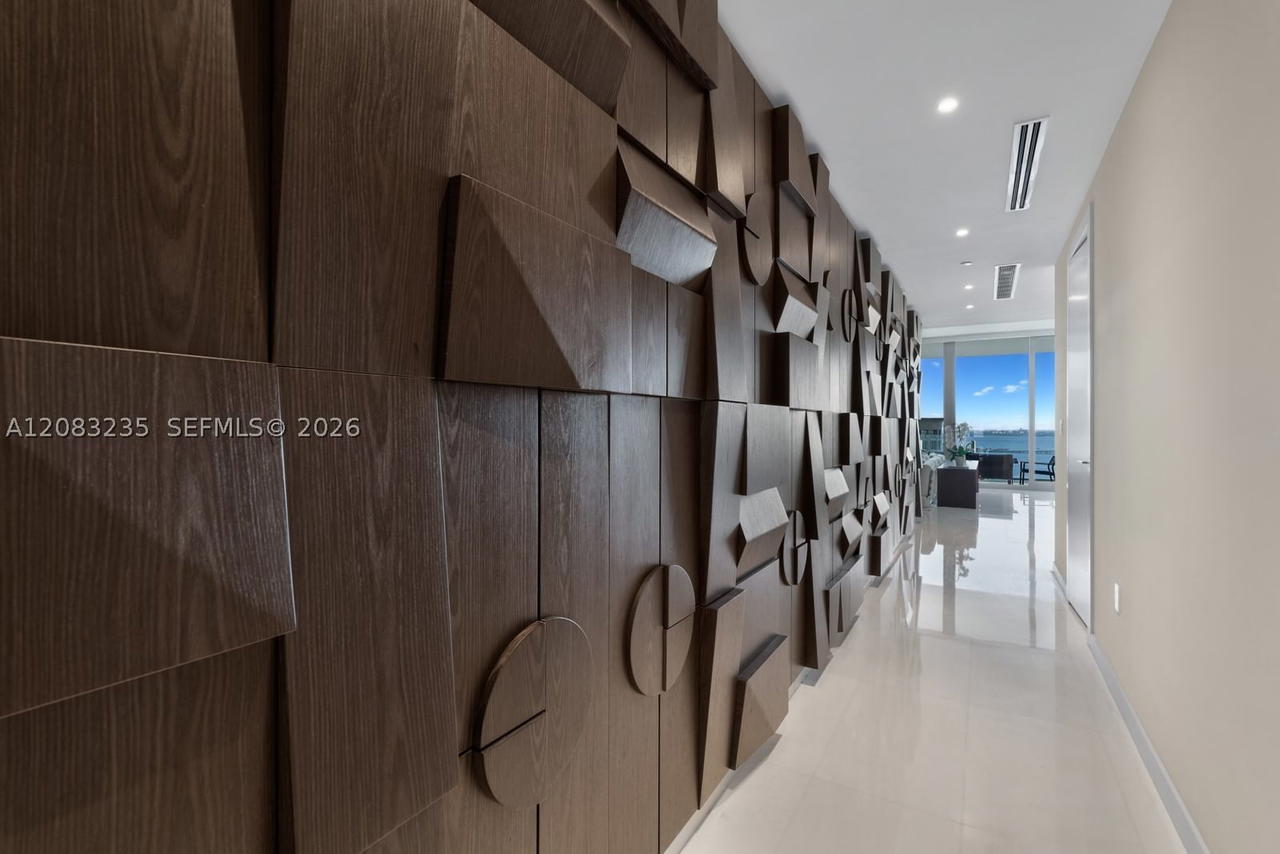Real estate property located at 300 BISCAYNE BOULEVARD WAY #3302E, Miami-dade, Aston Martin Condo, Miami, FL