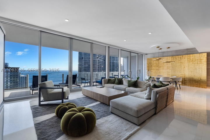 Real estate property located at 300 BISCAYNE BOULEVARD WAY #3302E, Miami-dade, Aston Martin Condo, Miami, FL