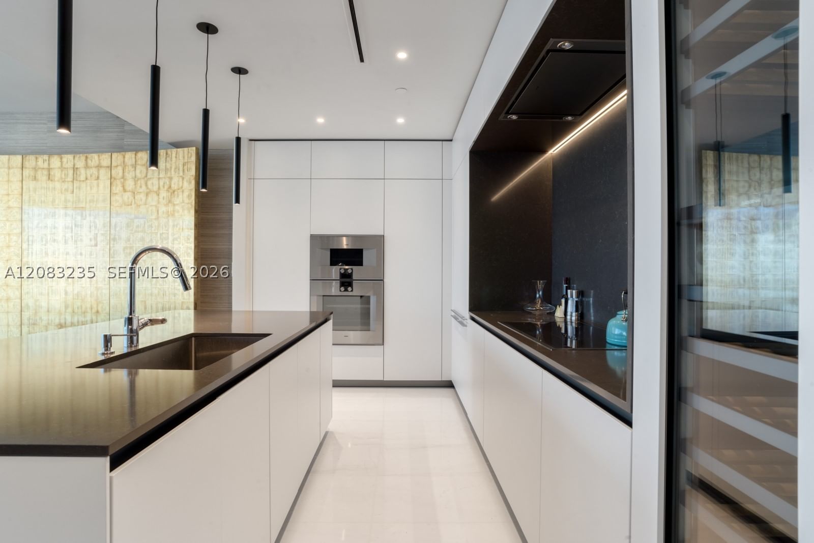 Real estate property located at 300 BISCAYNE BOULEVARD WAY #3302E, Miami-dade, Aston Martin Condo, Miami, FL