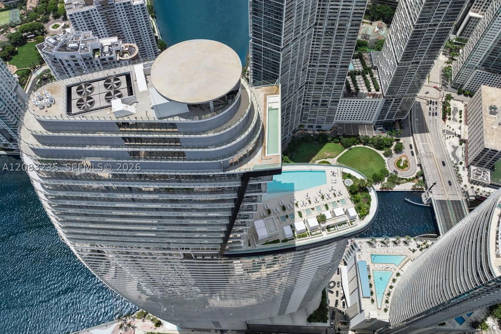 Real estate property located at 300 BISCAYNE BOULEVARD WAY #3302E, Miami-dade, Aston Martin Condo, Miami, FL