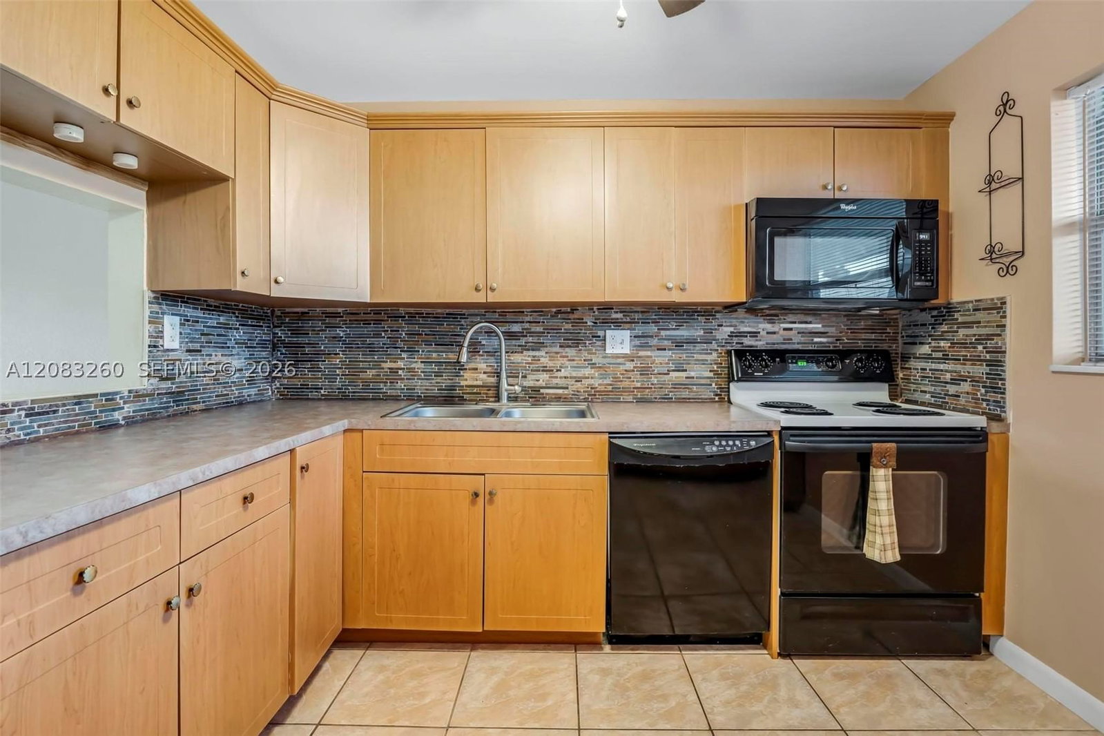 Real estate property located at 6570 Royal Palm Blvd #302J, Broward, Royal Park Gardens I-j Co, Margate, FL