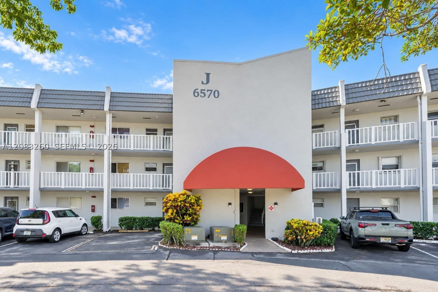 Real estate property located at 6570 Royal Palm Blvd #302J, Broward, Royal Park Gardens I-j Co, Margate, FL