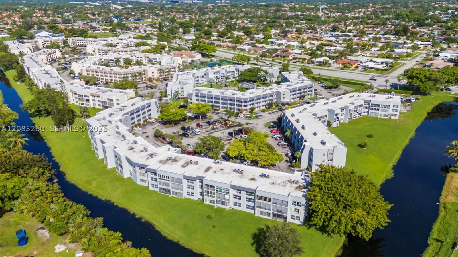 Real estate property located at 6570 Royal Palm Blvd #302J, Broward, Royal Park Gardens I-j Co, Margate, FL