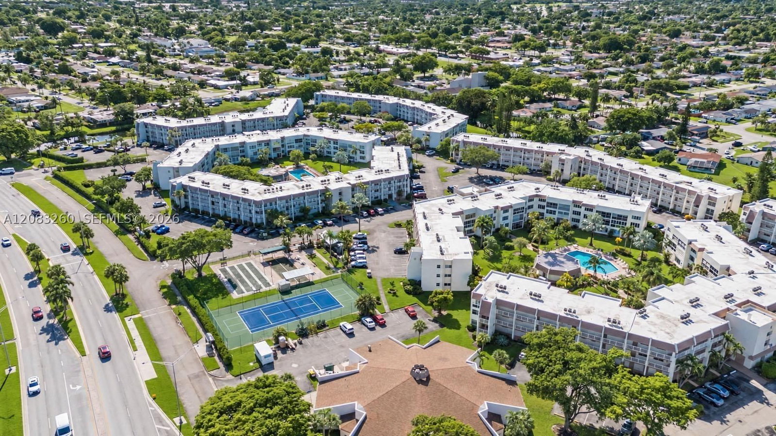 Real estate property located at 6570 Royal Palm Blvd #302J, Broward, Royal Park Gardens I-j Co, Margate, FL