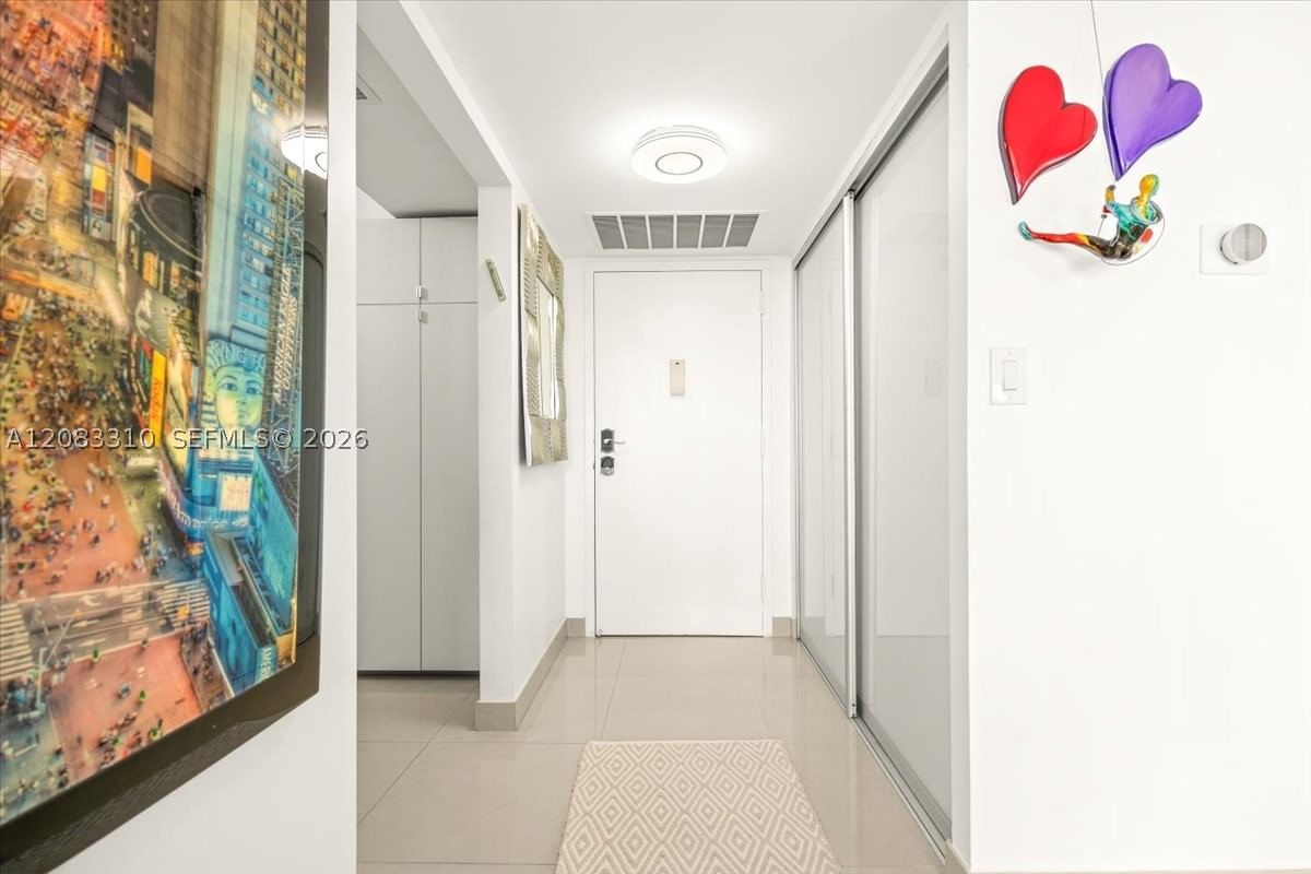 Real estate property located at 800 Parkview Dr #709, Broward, Oceanview Park Condo, Hallandale Beach, FL