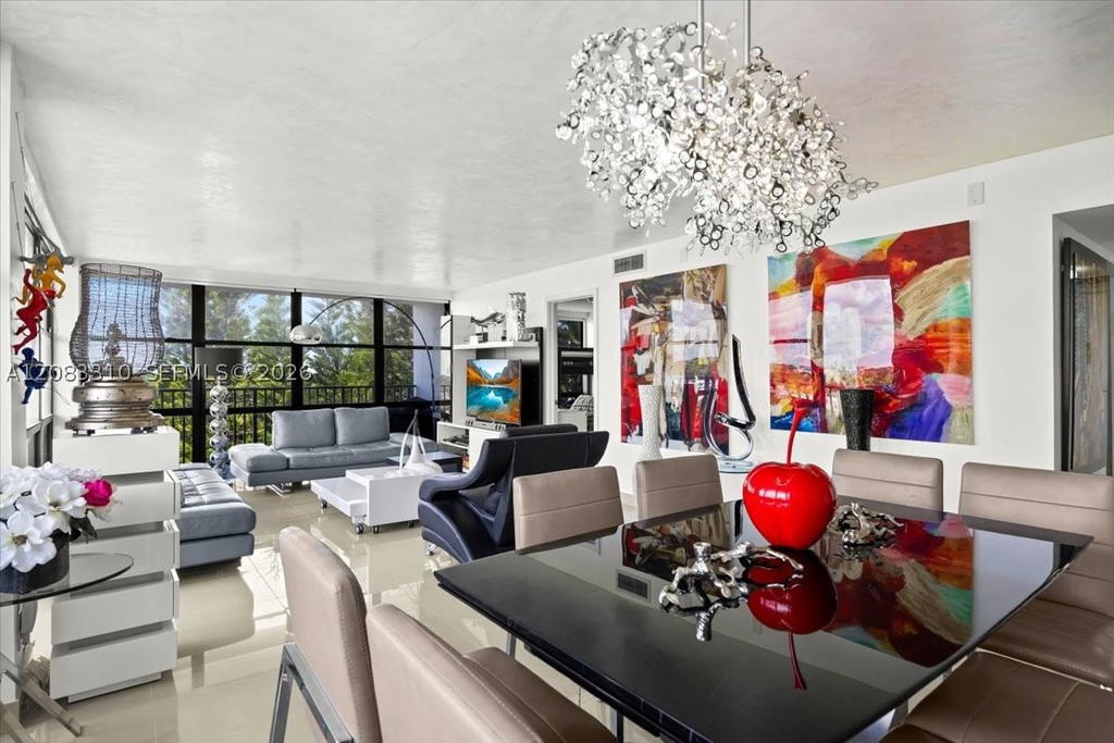 Real estate property located at 800 Parkview Dr #709, Broward, Oceanview Park Condo, Hallandale Beach, FL