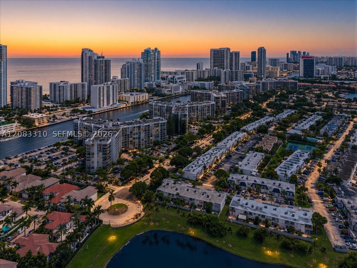 Real estate property located at 800 Parkview Dr #709, Broward, Oceanview Park Condo, Hallandale Beach, FL