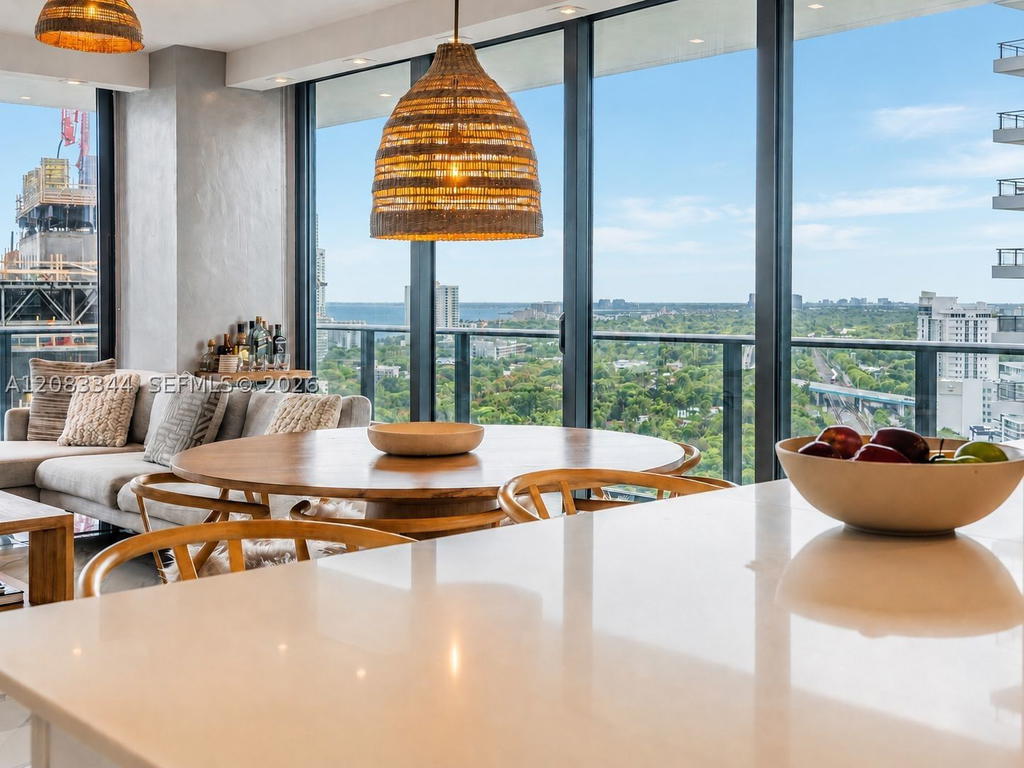 Real estate property located at 1300 Miami Ave #2006, Miami-dade, 1300 S Miami Avenue Condo, Miami, FL