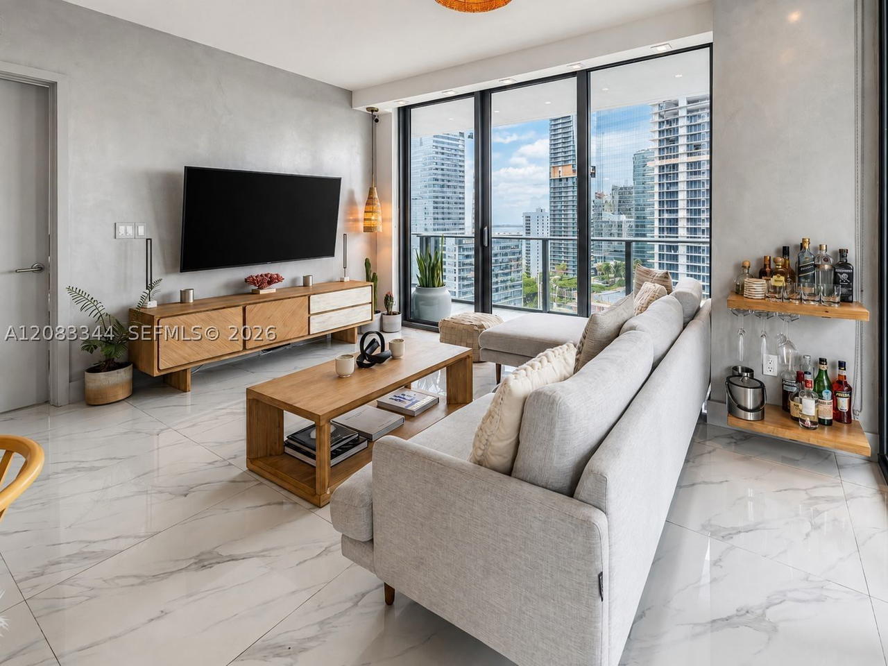 Real estate property located at 1300 Miami Ave #2006, Miami-dade, 1300 S Miami Avenue Condo, Miami, FL
