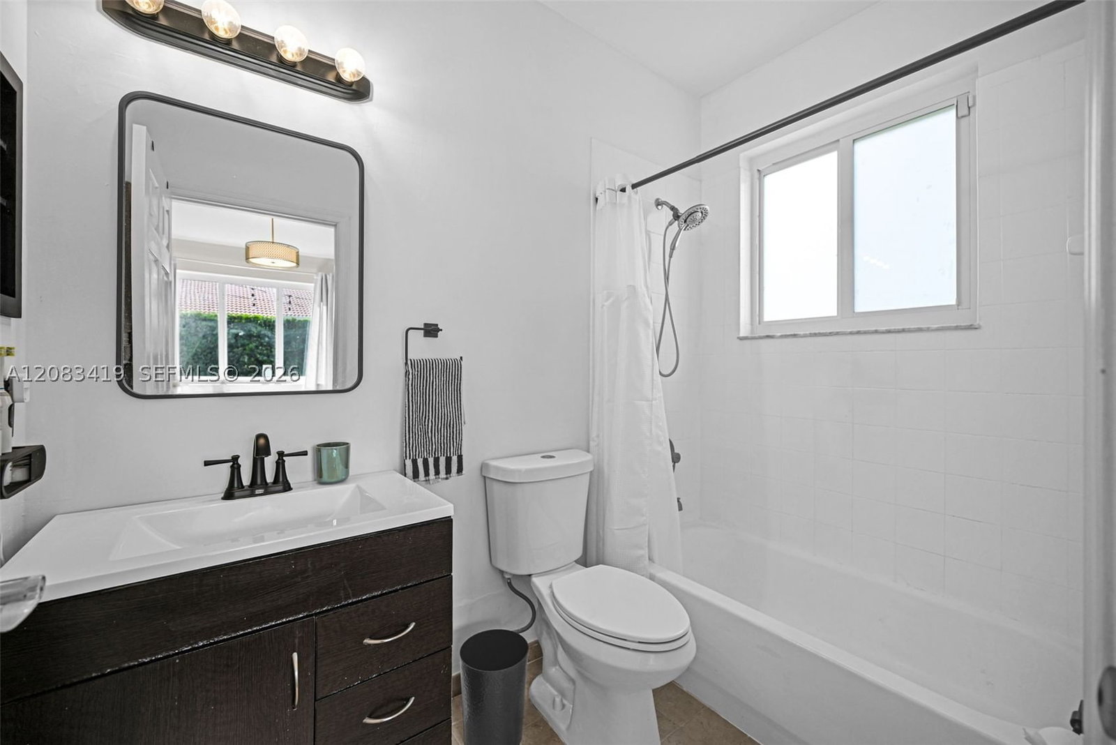 Real estate property located at 1375 105th Ave, Broward, Genesis At The Landings, Pembroke Pines, FL