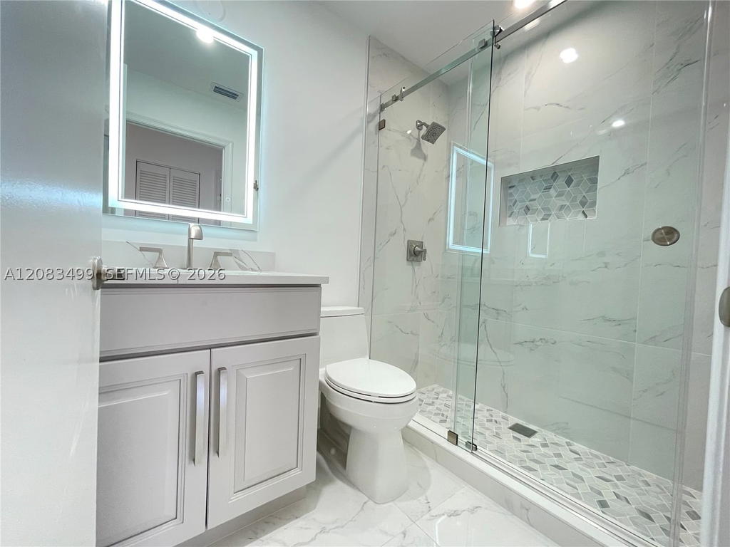 Real estate property located at 816 Sand Creek Cir, Broward, Sector 3 - Parcels C D E, Weston, FL